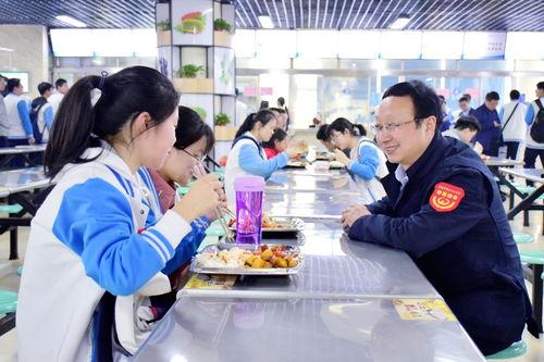 艾米食堂员工爆料视频,揭秘食堂幕后真相 第2张 艾米食堂员工爆料视频,揭秘食堂幕后真相 第2张