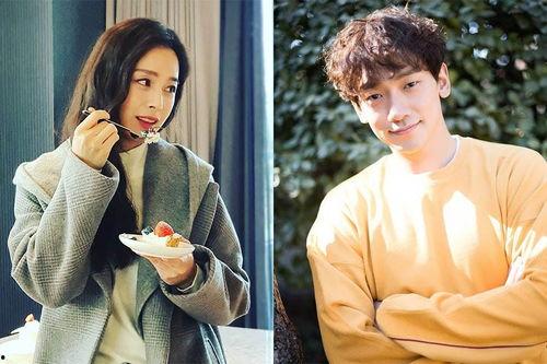 娱乐圈最新爆料恋爱事件,当红明星甜蜜牵手，恋情细节引热议